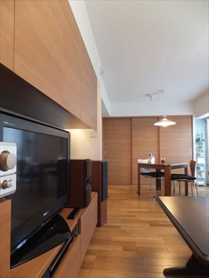 水廻りをリフレッシュ!壁面収納でTV周辺がスッキリ 水廻りをリフレッシュ!壁面収納でTV周辺がスッキリ